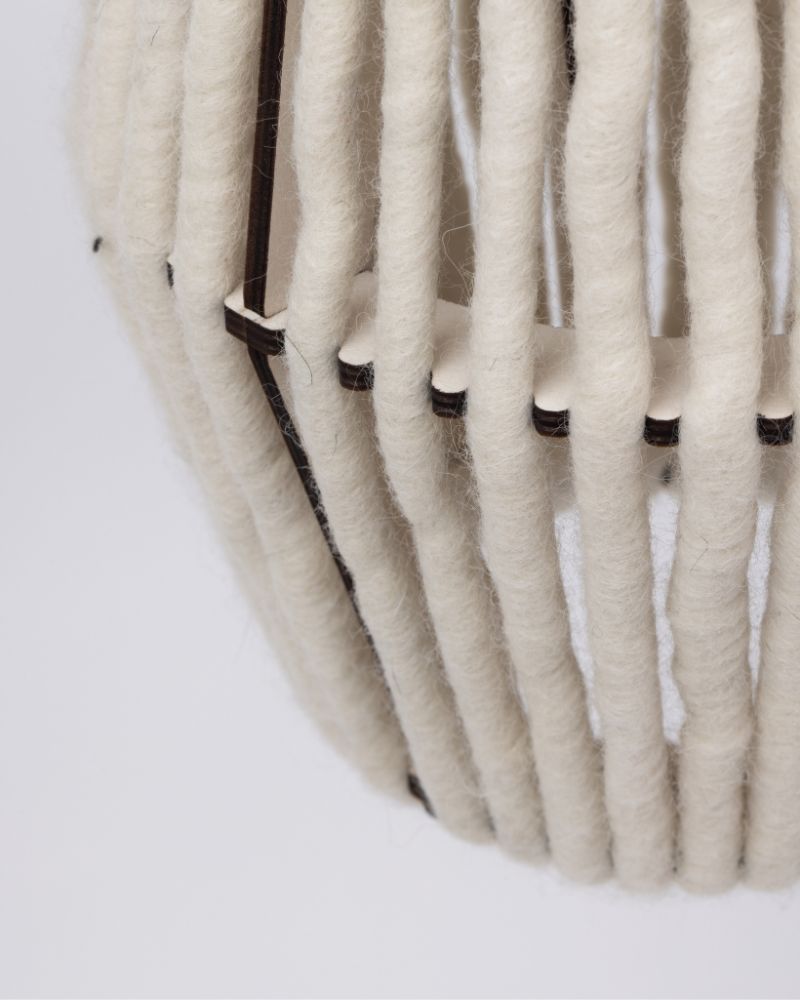 Pendelleuchte aus Wolle Konus