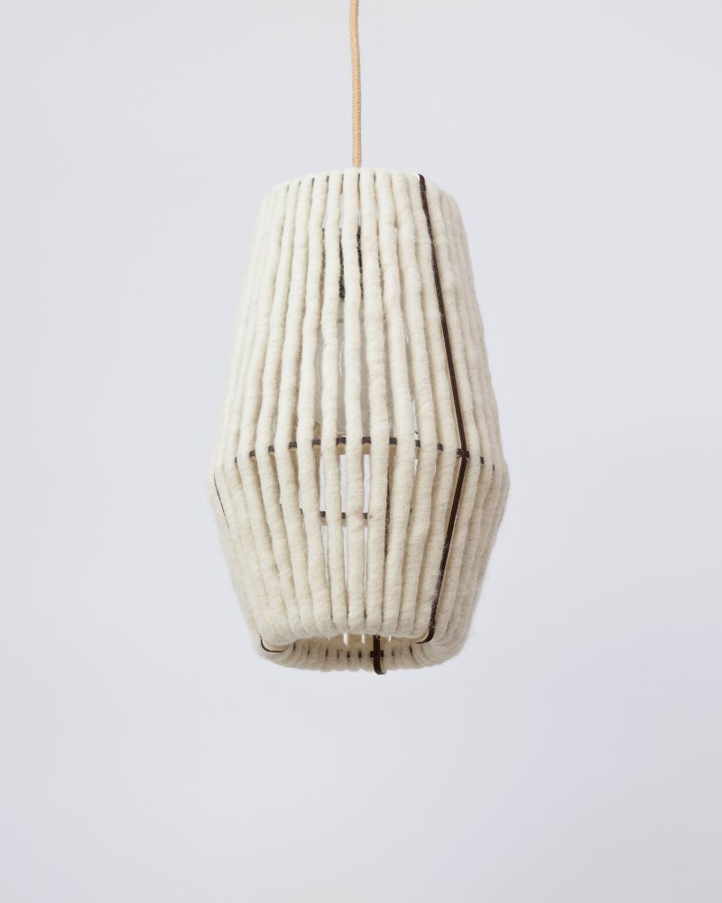 Pendelleuchte aus Wolle Konus