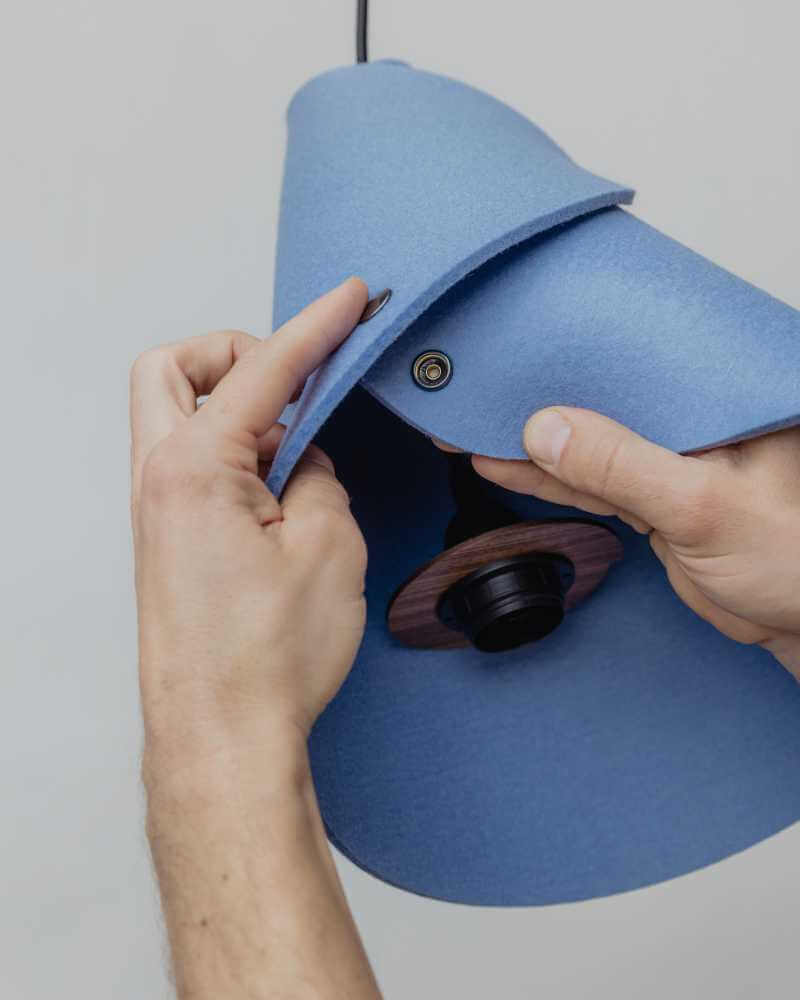 3er Pendelleuchte geschwungen Rundbaldachin Pastellrosa