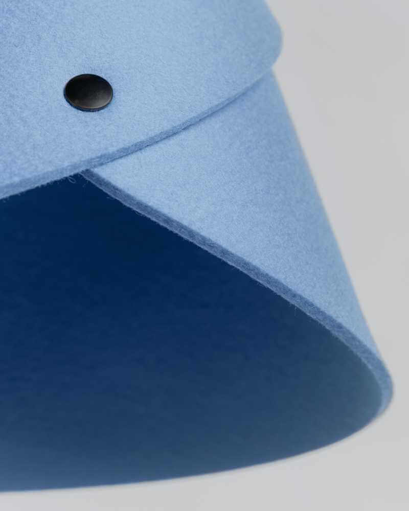 3er Pendelleuchte geschwungen Balkenbaldachin Schwarz