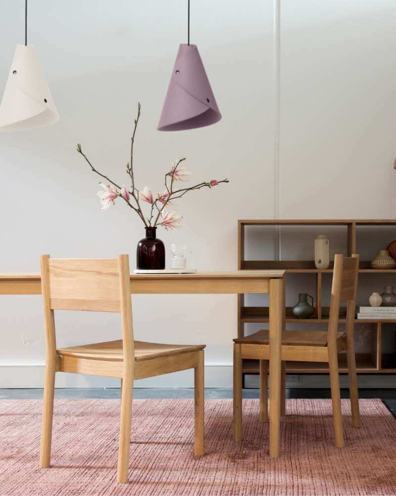 2er Pendelleuchte geschwungen Balkenbaldachin Pastellblau