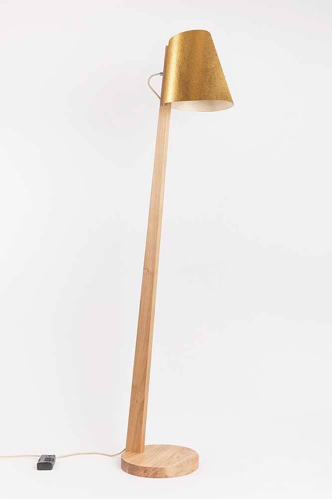 Stehleuchte konisch Ananasfasern Pinatex