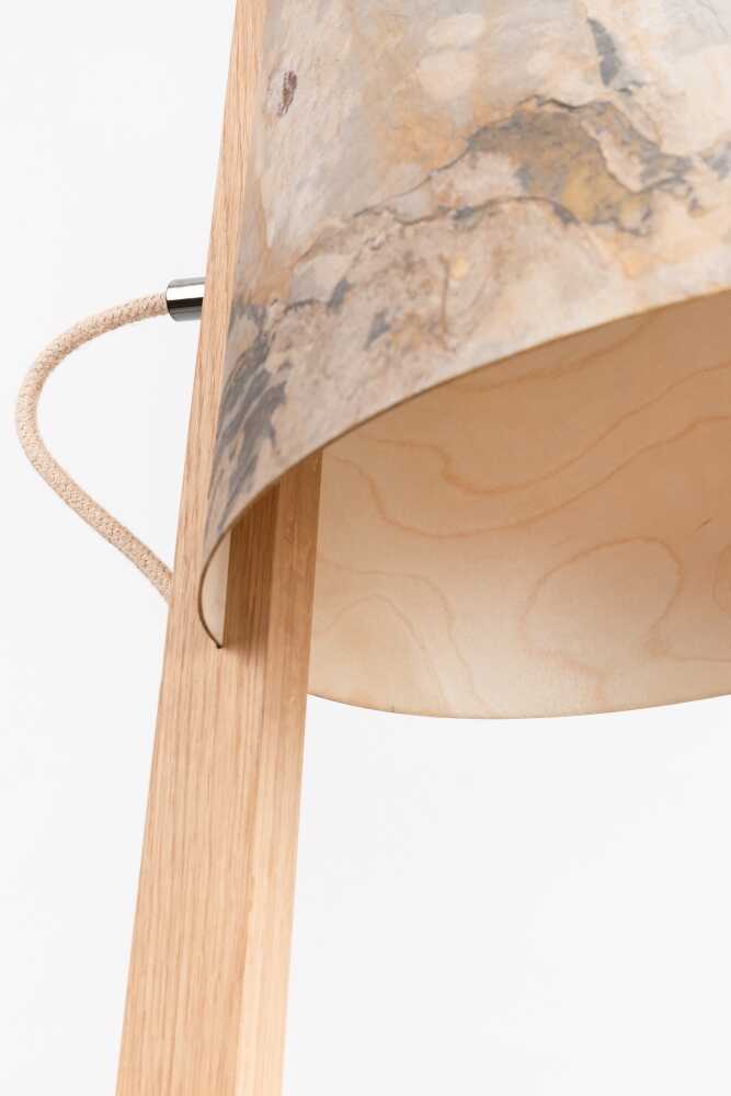 Stehleuchte geschwungen Ananasfasern Pinatex