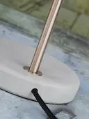 Tischleuchte mit Eisen