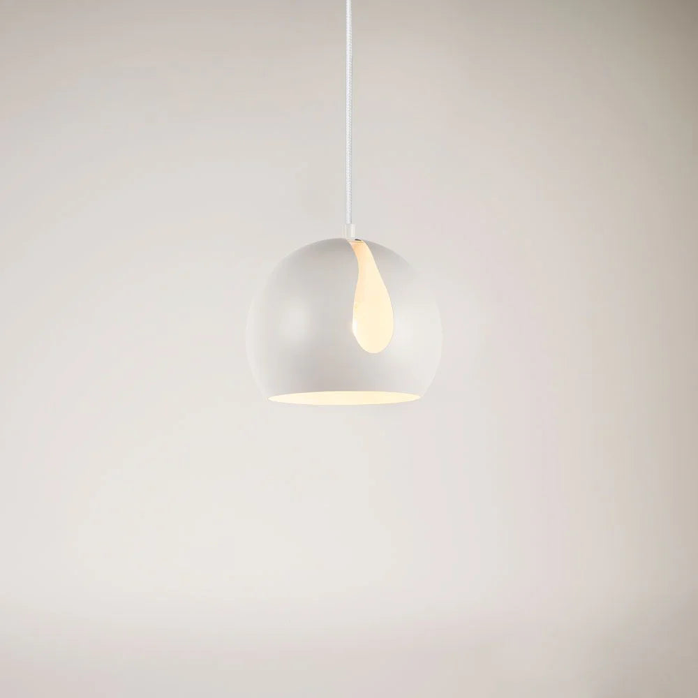 Ball Metall Pendelleuchte mit drehbarem Schirm