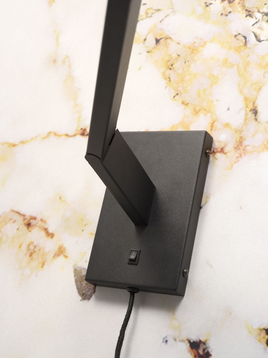 Biarritz Eisen Wandleuchte mit langem Arm Schwarz