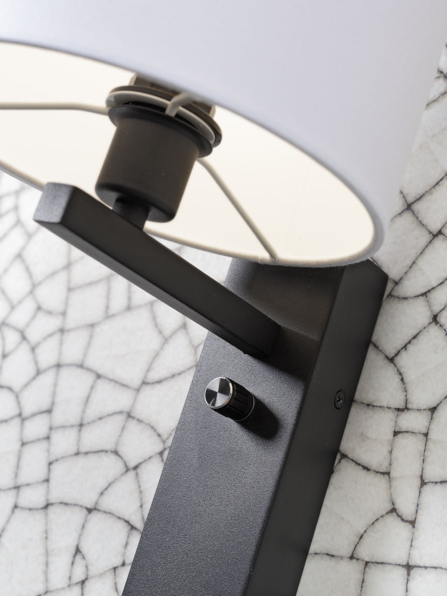 Wandleuchte Florence Brett USB Schirm d leinen 18 cm